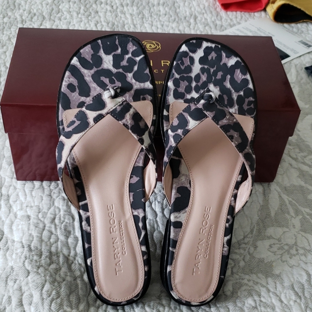 Luxury leopard print sandals